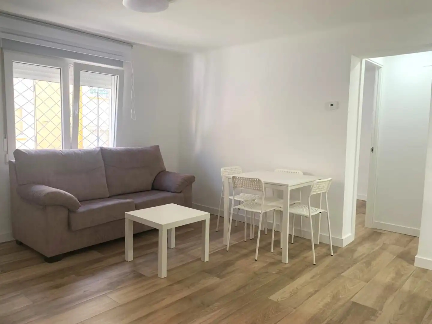 Sala de estar de Piso en venta en Ávila con Calefacción, Amueblado y Horno