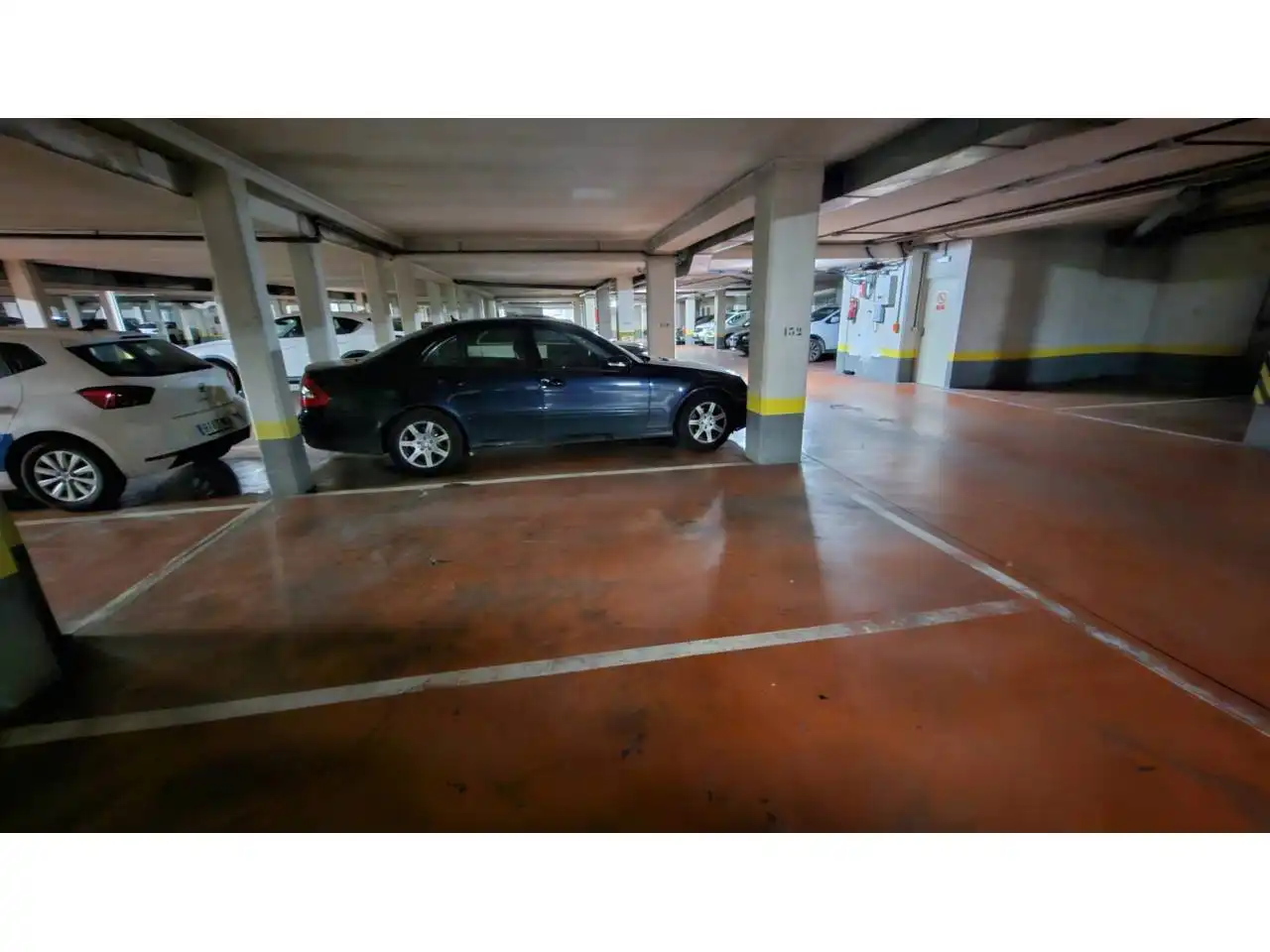 Aparcament de Pis en venda en  Logroño amb Calefacció, Parquet i Terrassa