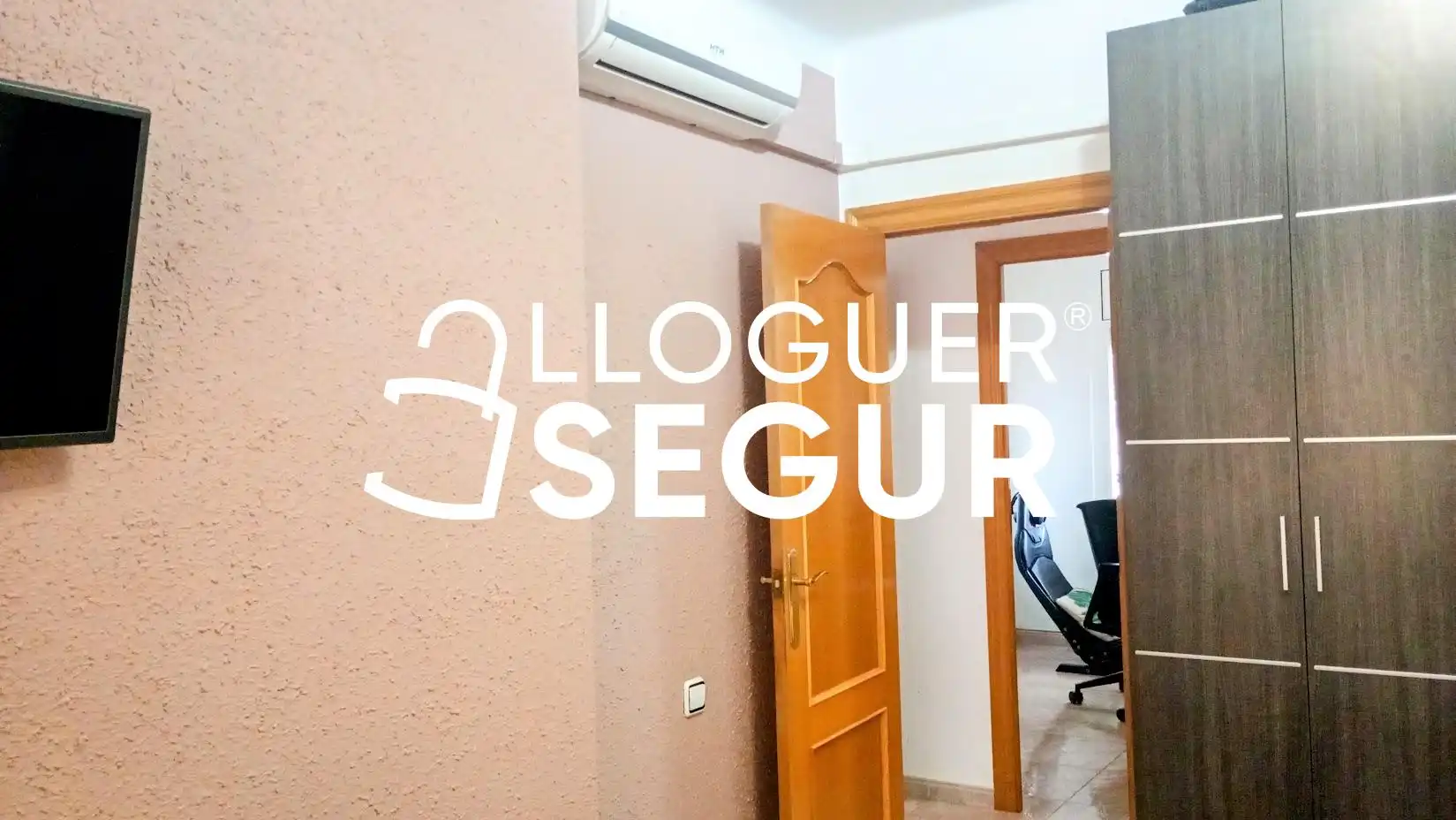 Wohnung zur Miete in Sant Vicenç Dels Horts mit Klimaanlage, Terrasse und Möbliert