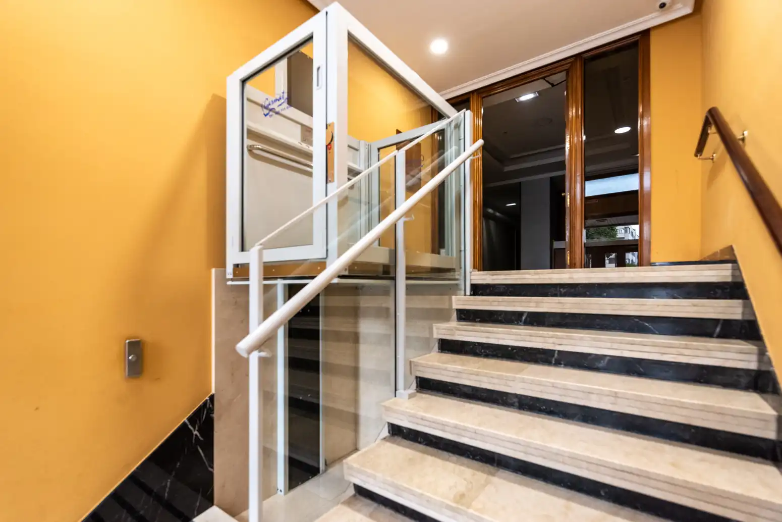 Piso en venta en Oviedo  con Calefacción y Parquet