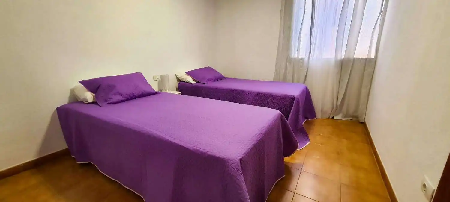 Dormitori de Apartament en venda en Santa Cruz de Tenerife amb Terrassa, Piscina i Moblat