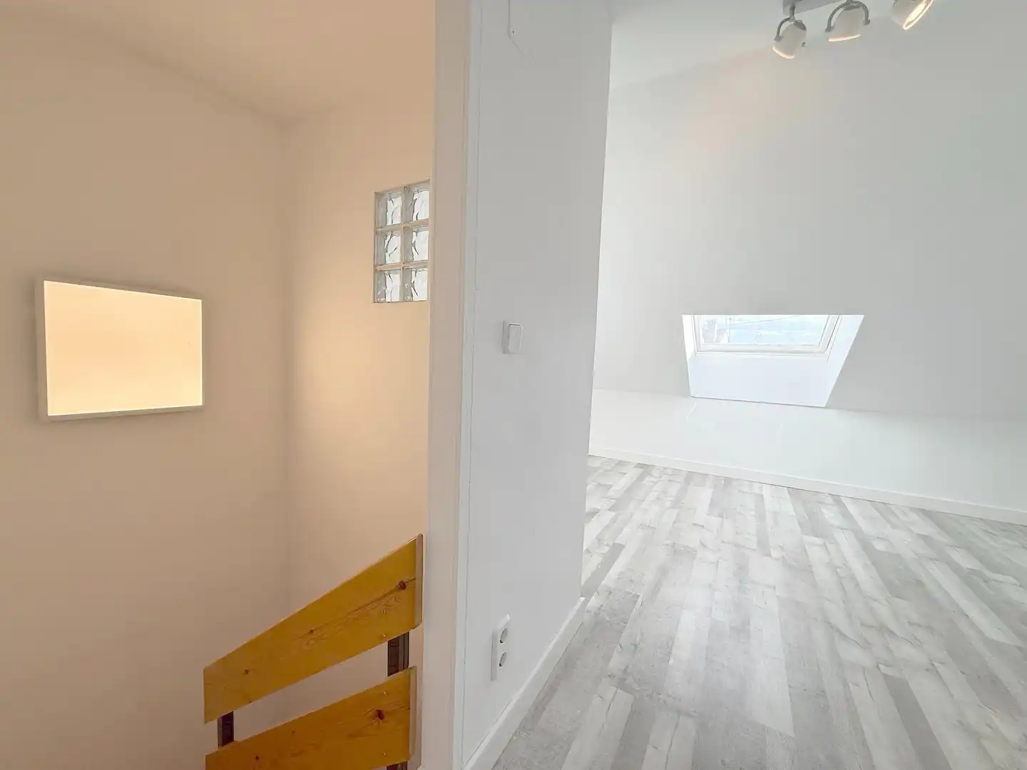 Einfamilien-Reihenhaus zum Verkauf in Villanueva de Gállego mit Terrasse