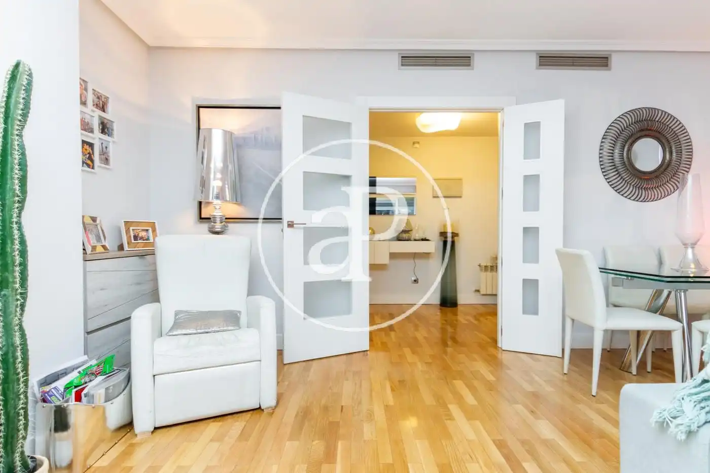 Wohnung zur Miete in Pozuelo de Alarcón mit Klimaanlage, Heizung und Privatgarten