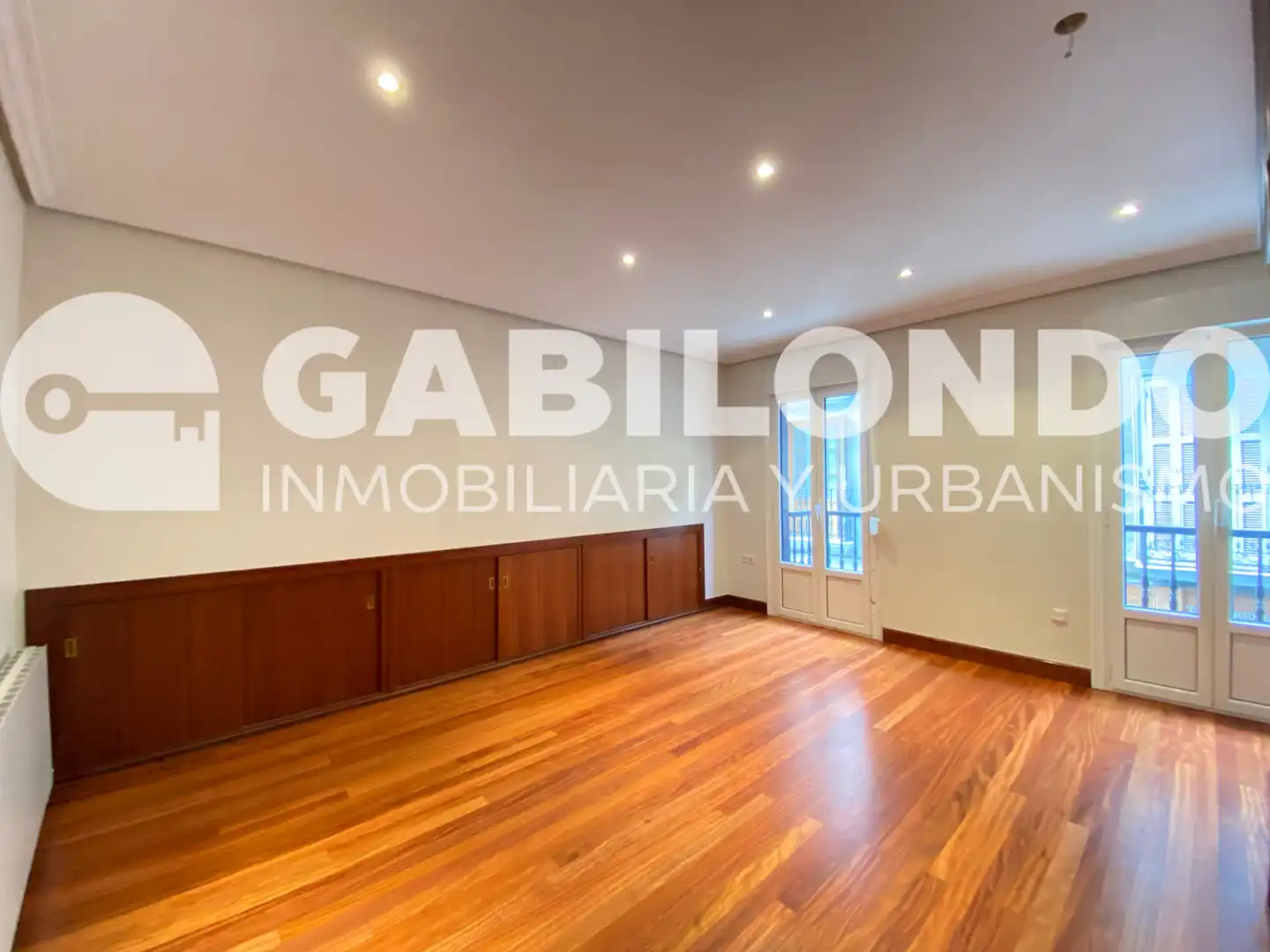Sala de estar de Piso en venta en Elgoibar con Calefacción, Parquet y Trastero