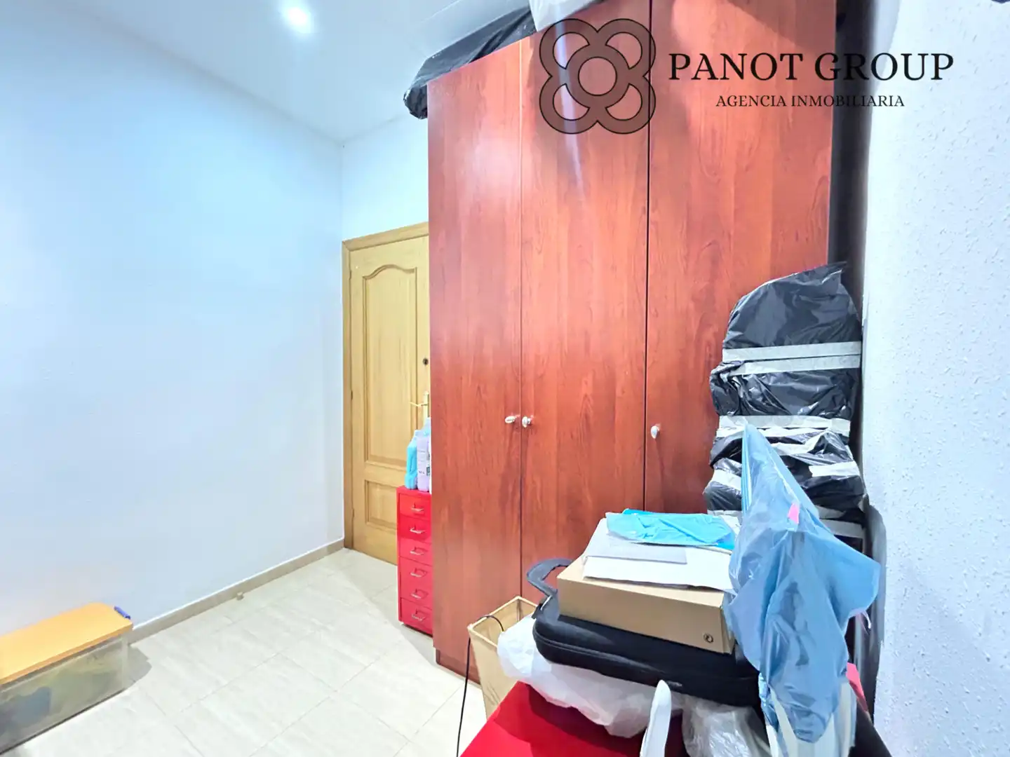 Bedroom of Flat for sale in Barcelona  with Terrace and Furnished