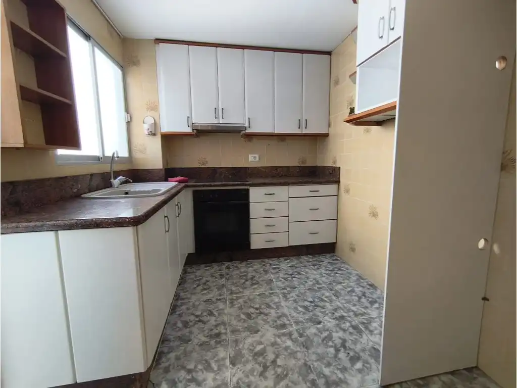 Küche von Wohnung zum Verkauf in Tavernes de la Valldigna
