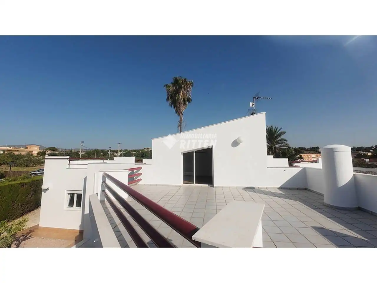 Vista exterior de Casa o xalet en venda en Cartagena amb Aire condicionat, Jardí privat i Terrassa