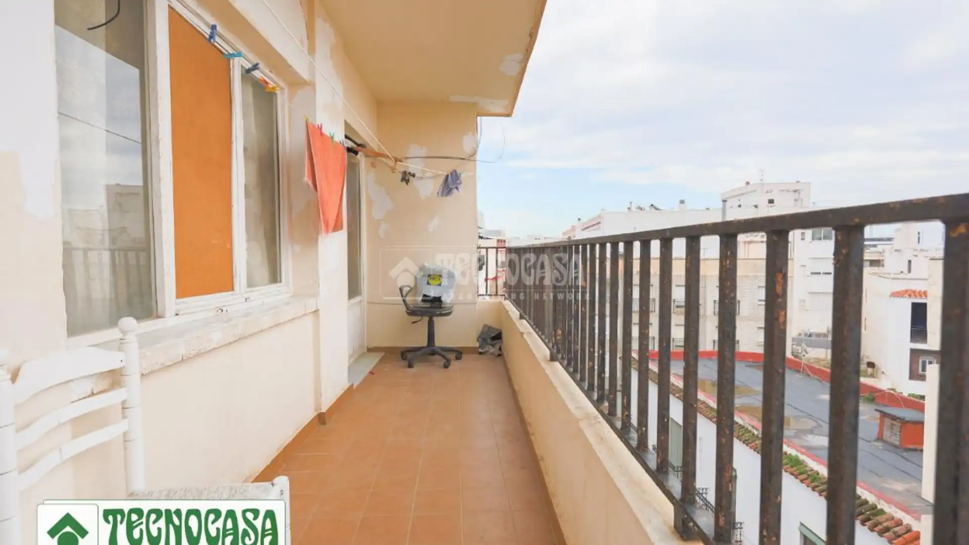 Terraza de Piso en venta en Adra con Amueblado