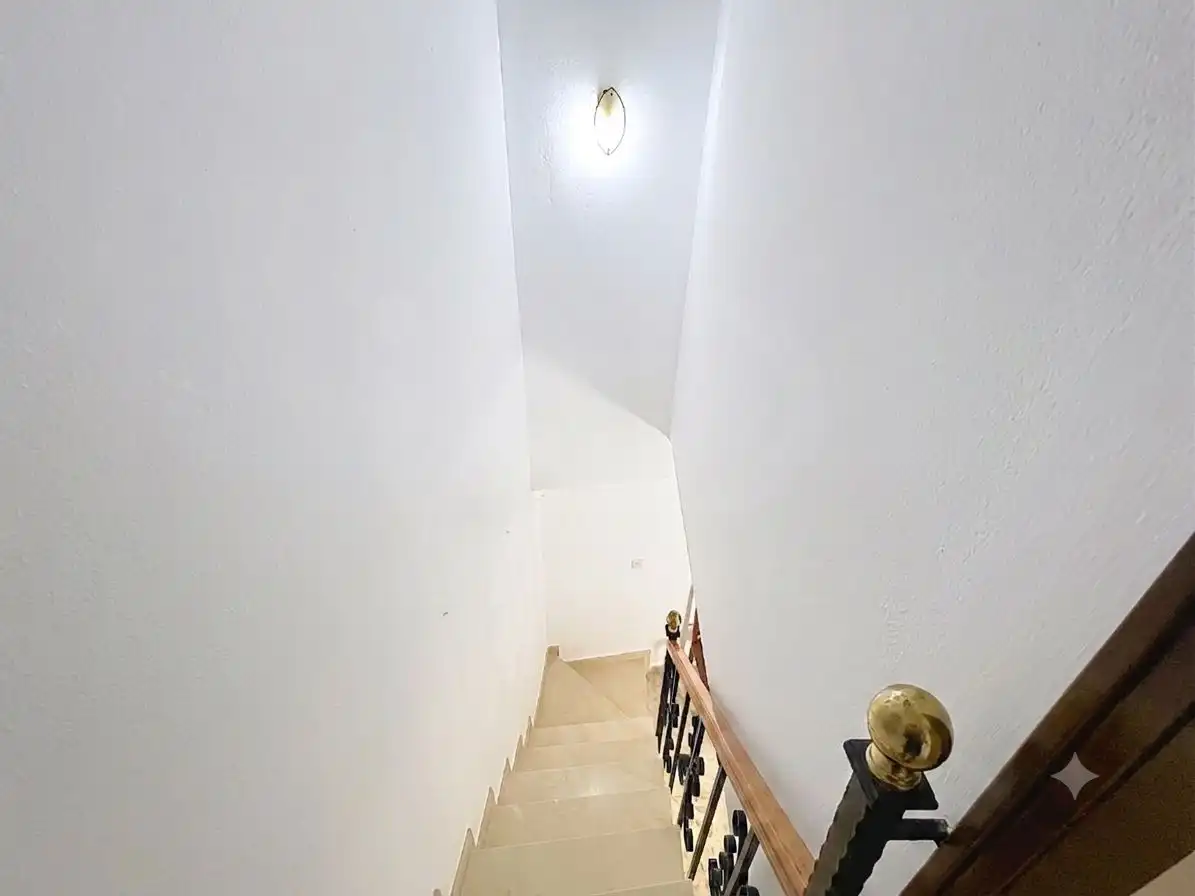 Casa adosada en venta en Teba