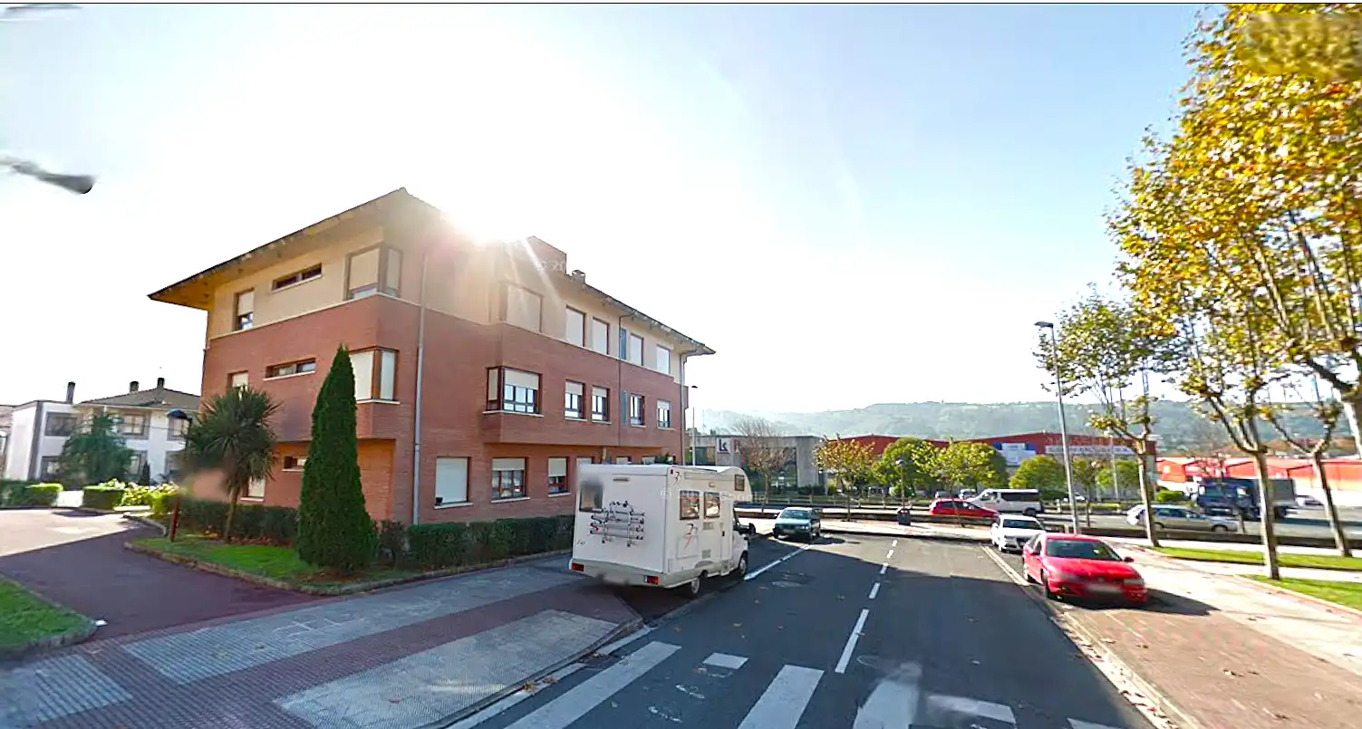 Vista exterior de Garaje en venta en Loiu