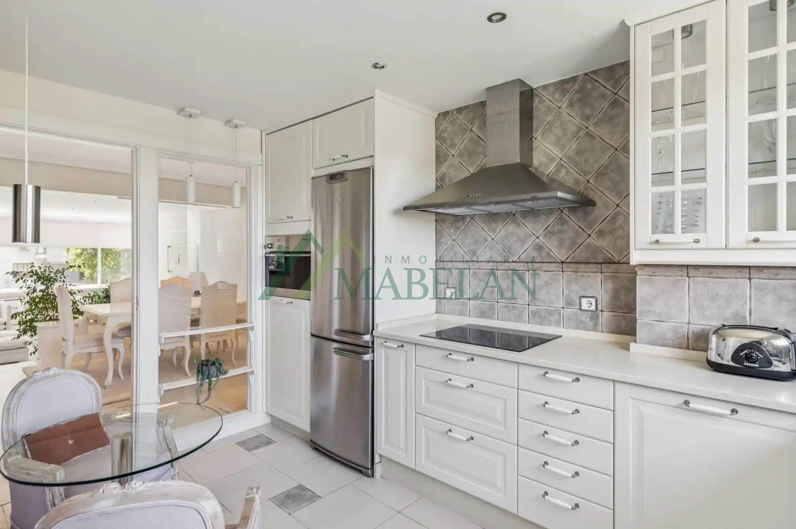 Kitchen of Flat for rent in Las Rozas de Madrid  with Heating, Furnished and Community pool