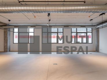 Office space with lift to rent in Passeig de la Zona Franca