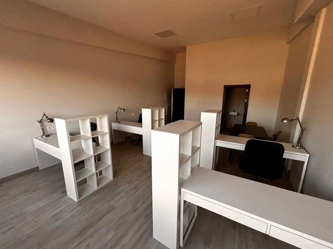 Oficina de alquiler en Martutene