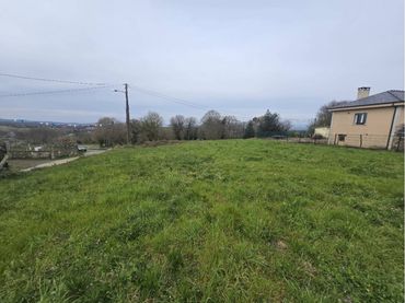 Wohnbaugrundstück zum Verkauf in Calle Tuixe-Lugo