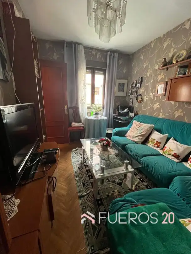 Sala de estar de Piso en venta en Barakaldo  con Terraza y Amueblado