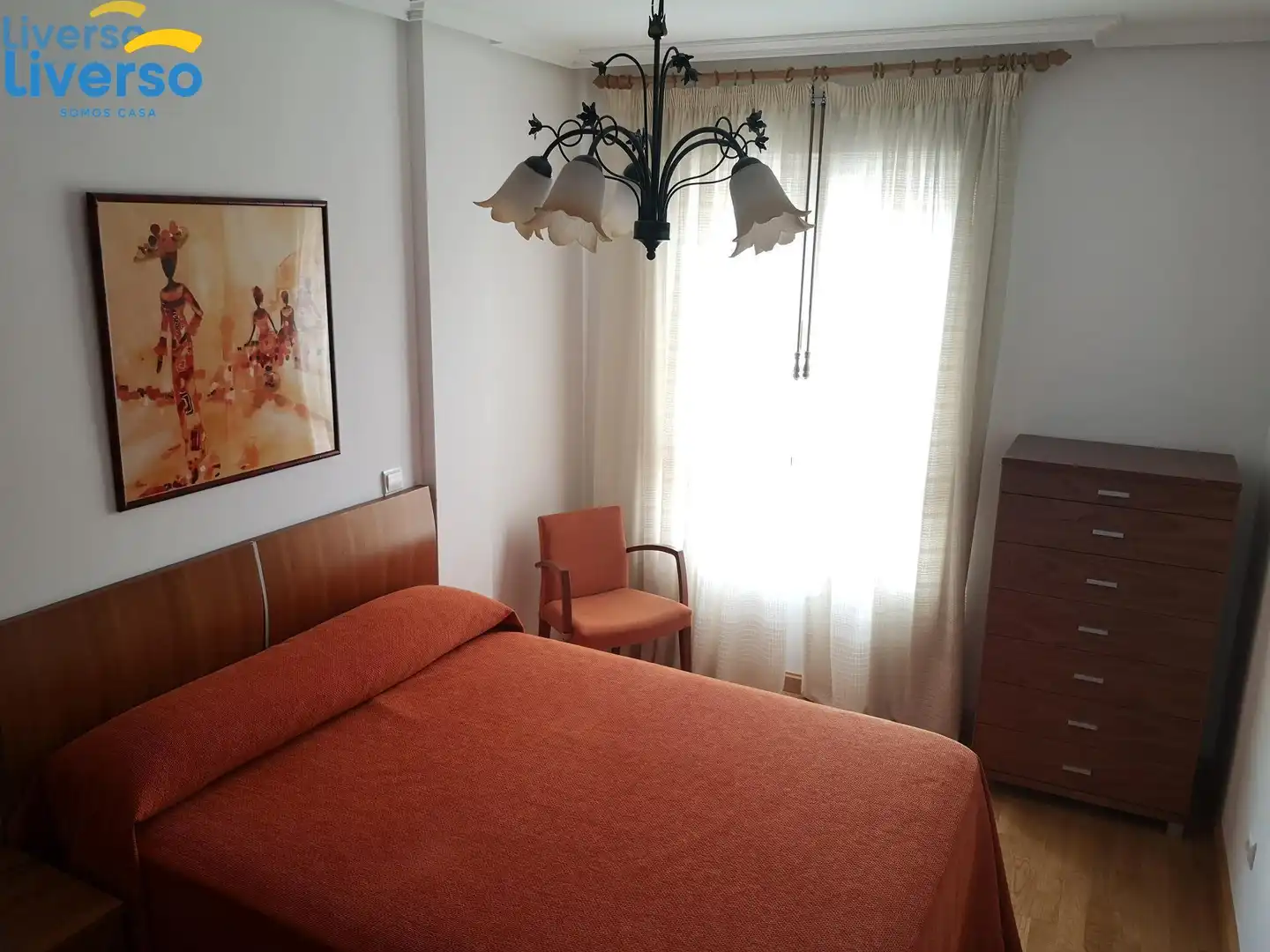 Schlafzimmer von Einfamilien-Reihenhaus zum Verkauf in Pradoluengo mit Heizung, Privatgarten und Parkett