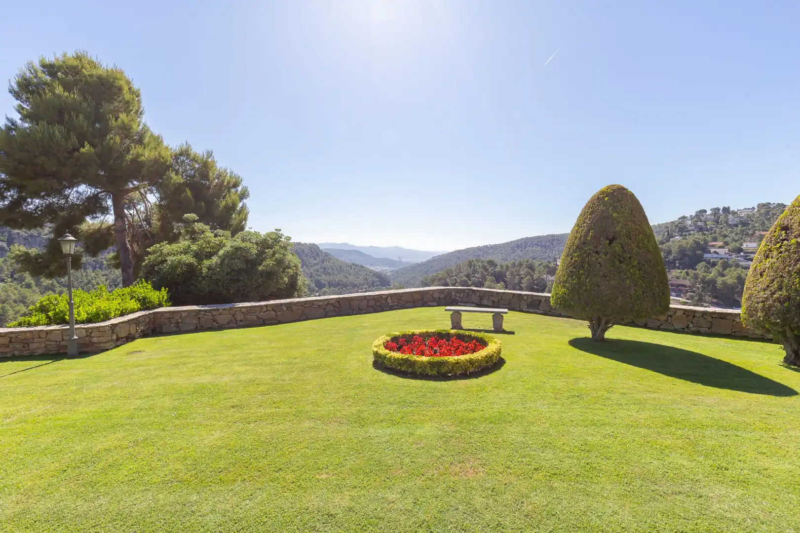 Jardí de Finca rústica en venda en Corbera de Llobregat amb Aire condicionat, Calefacció i Terrassa