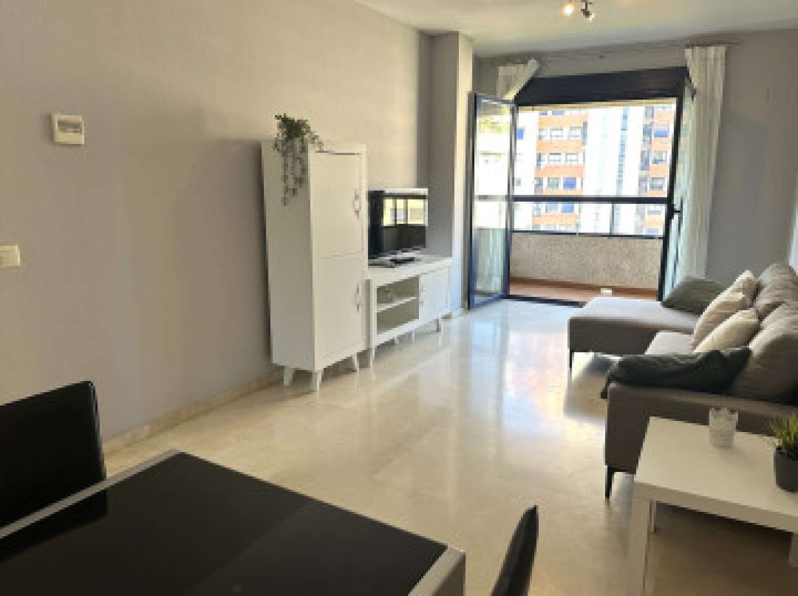 Sala d'estar de Apartament per a compartir en  Valencia Capital amb Aire condicionat i Terrassa