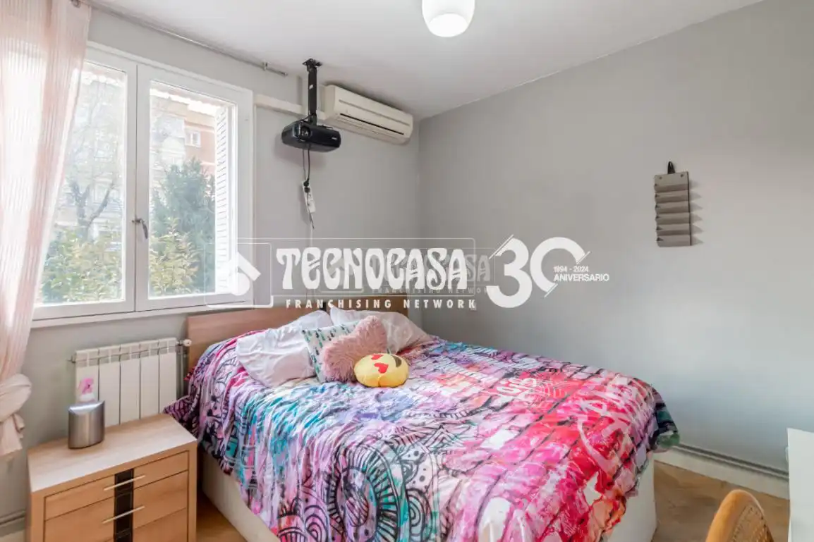 Habitación de Piso en venta en Madrid con Aire acondicionado y Calefacción