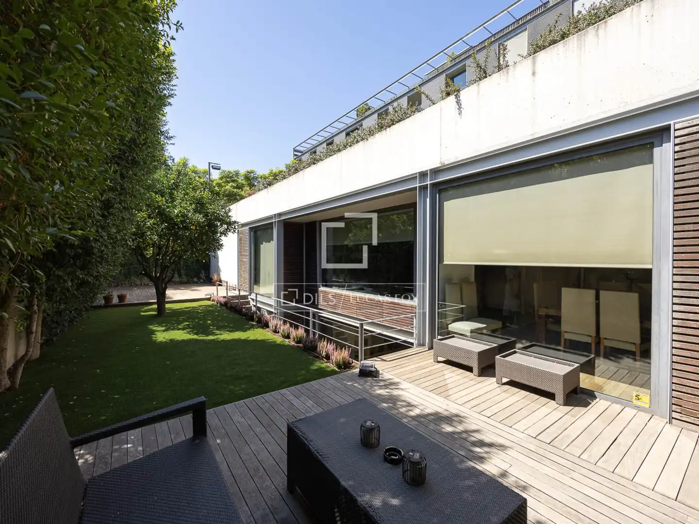 Terrassa de Casa o xalet en venda en Barcelona amb Aire condicionat, Calefacció i Jardí privat