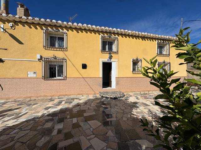 Casa-chalet en Venta en Calle Las Escuelas, 44 en Cehegín