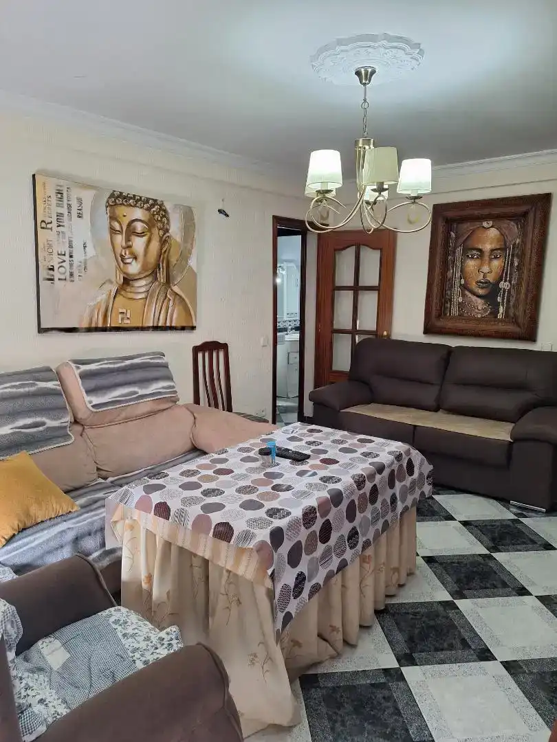 Sala de estar de Piso para compartir en Jerez de la Frontera con Aire acondicionado, Amueblado y Horno