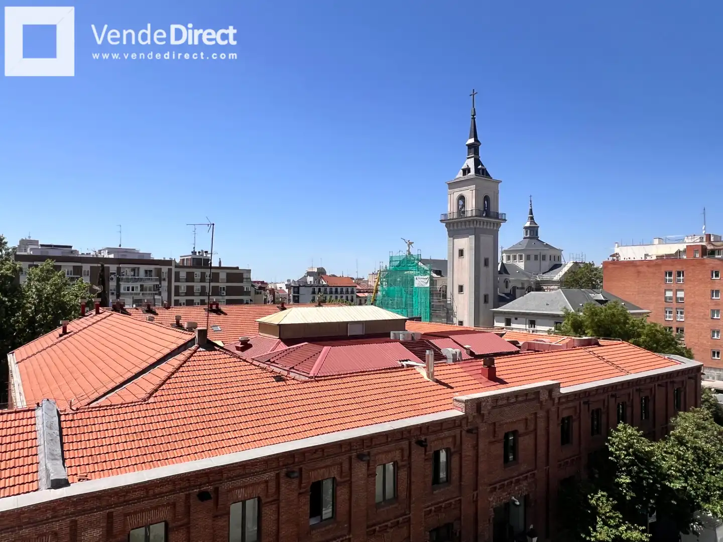 Vista exterior de Piso en venta en Madrid con Trastero, Amueblado y Balcón