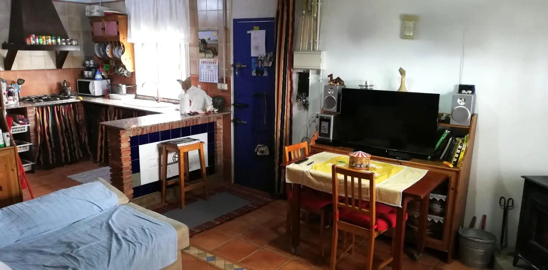 Cuina de Casa o xalet en venda en Villanueva del Río y Minas amb Jardí privat, Terrassa i Traster