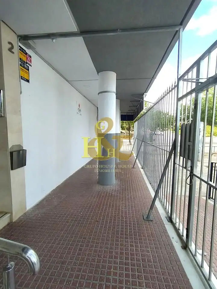 Appartamento con ascensore in vendita a La Plata, imagen 3