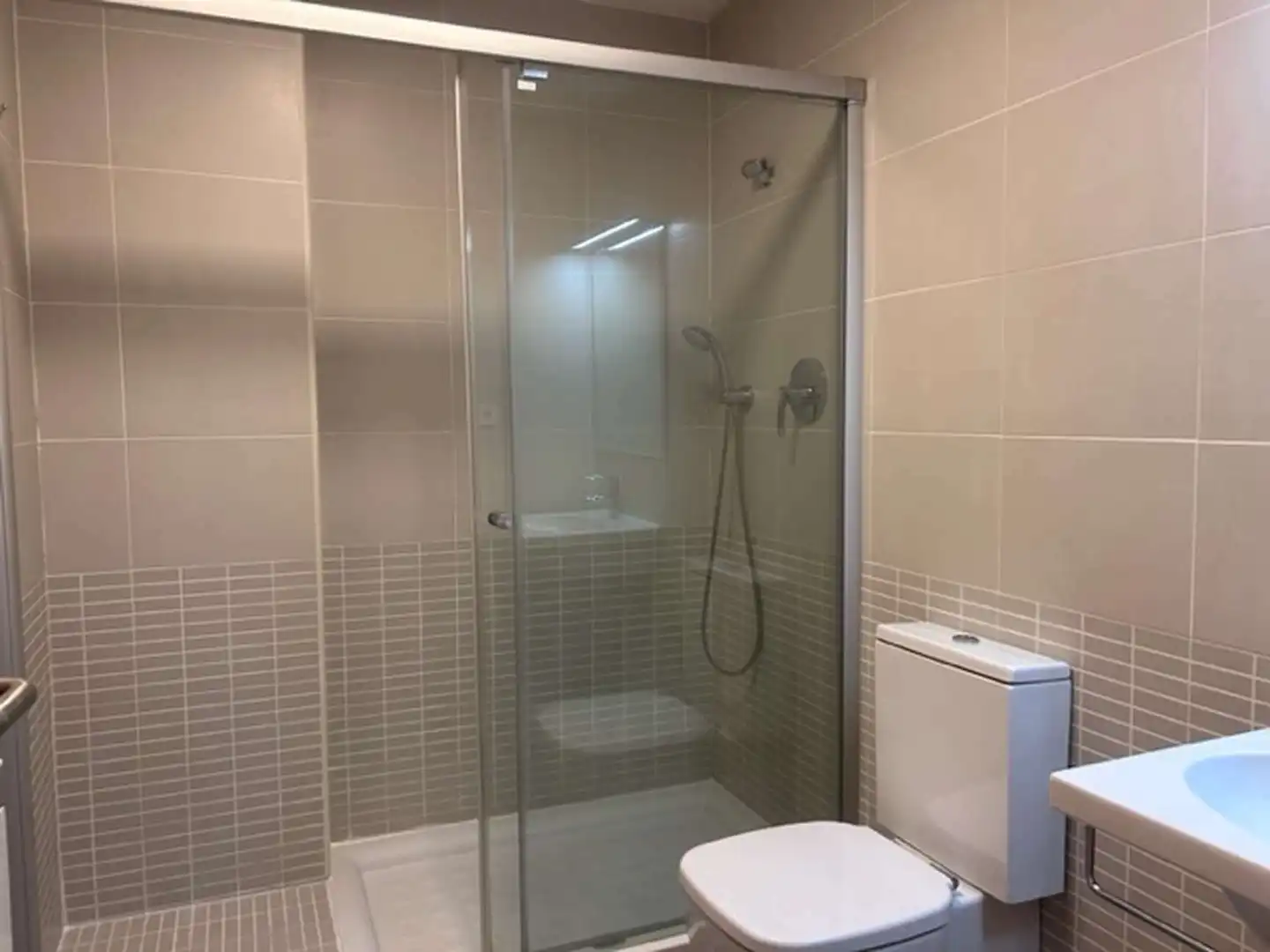 Flat with terrace to rent in Eixample Sud – Migdia, imagen 35
