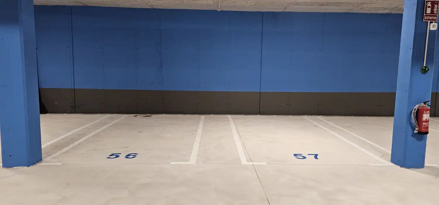 Parkplatz von Dachboden zum Verkauf in Torremolinos mit Klimaanlage, Terrasse und Abstellraum