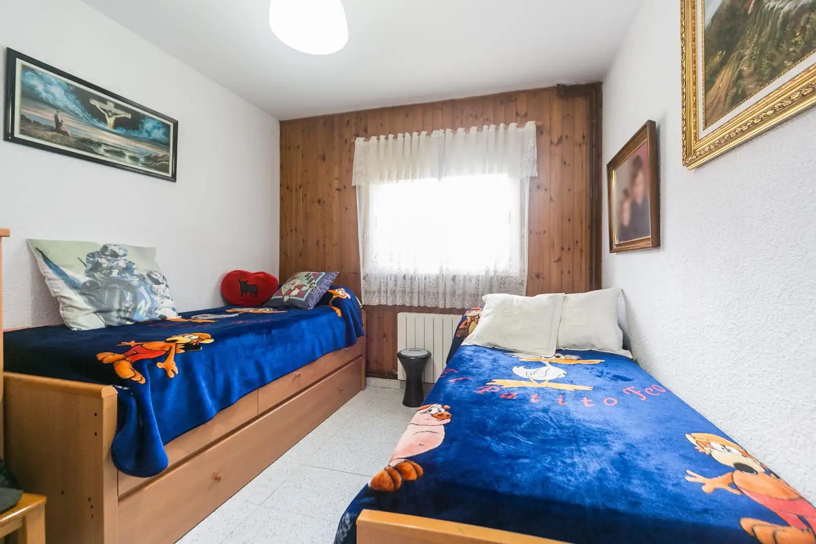 Dormitori de Casa o xalet en venda en Cerdanyola del Vallès amb Calefacció, Jardí privat i Terrassa