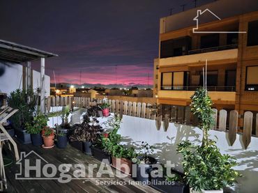Ático con ascensor en venta en Calle Manuel Bellido