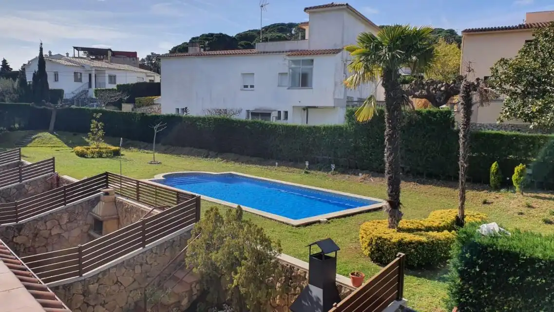 Doppelhaushälfte mit Pool zum Verkauf in C/ Castell Daro, imagen 2