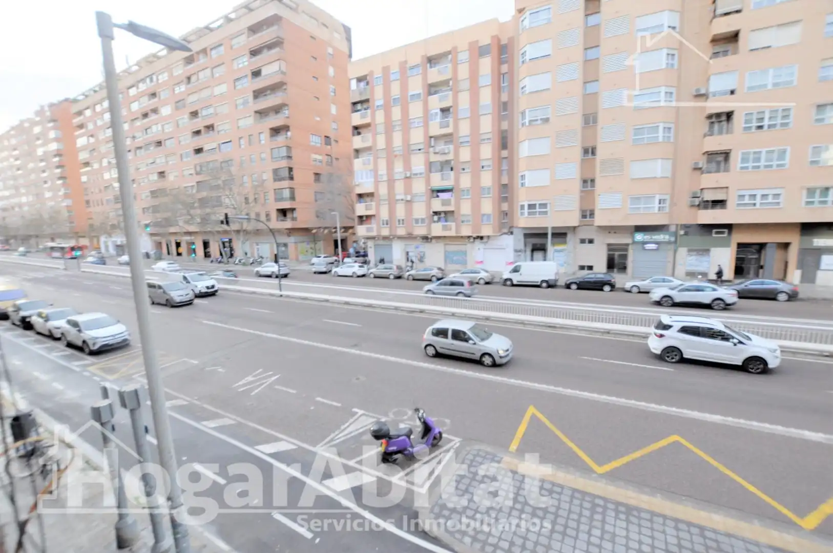 Außenansicht von Wohnung zum Verkauf in Valencia mit Klimaanlage, Heizung und Terrasse