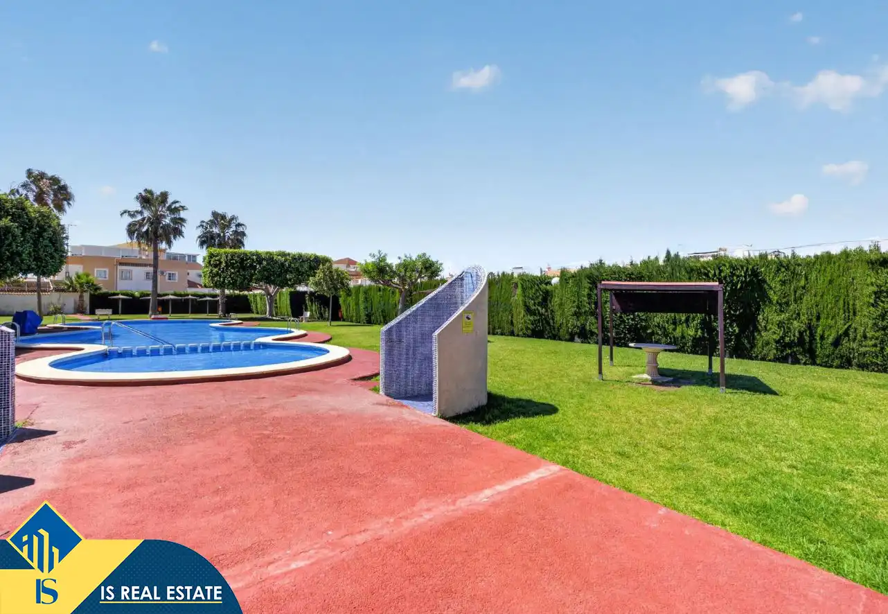 Apartament amb piscina en venda a Zona Carrefour - Urbanizaciones, imagen 4
