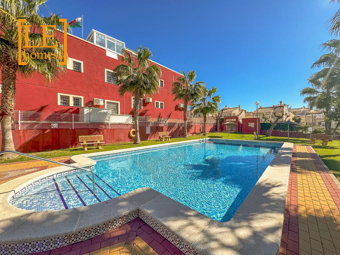 Piscina de Apartament en venda en Orihuela amb Aire condicionat, Calefacció i Terrassa