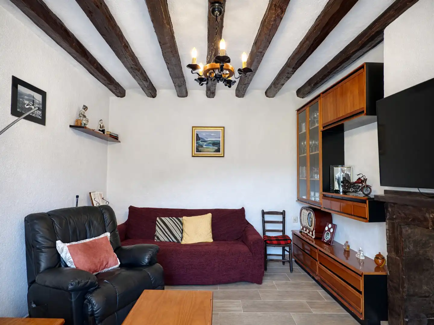 Living room of Country homes for sale in Campdevànol  with Heating, Private garden and Parquet flooring