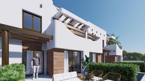 Apartamentos de 2 dormitorios a 100 metros del mar, Zona Torre de la Horadada