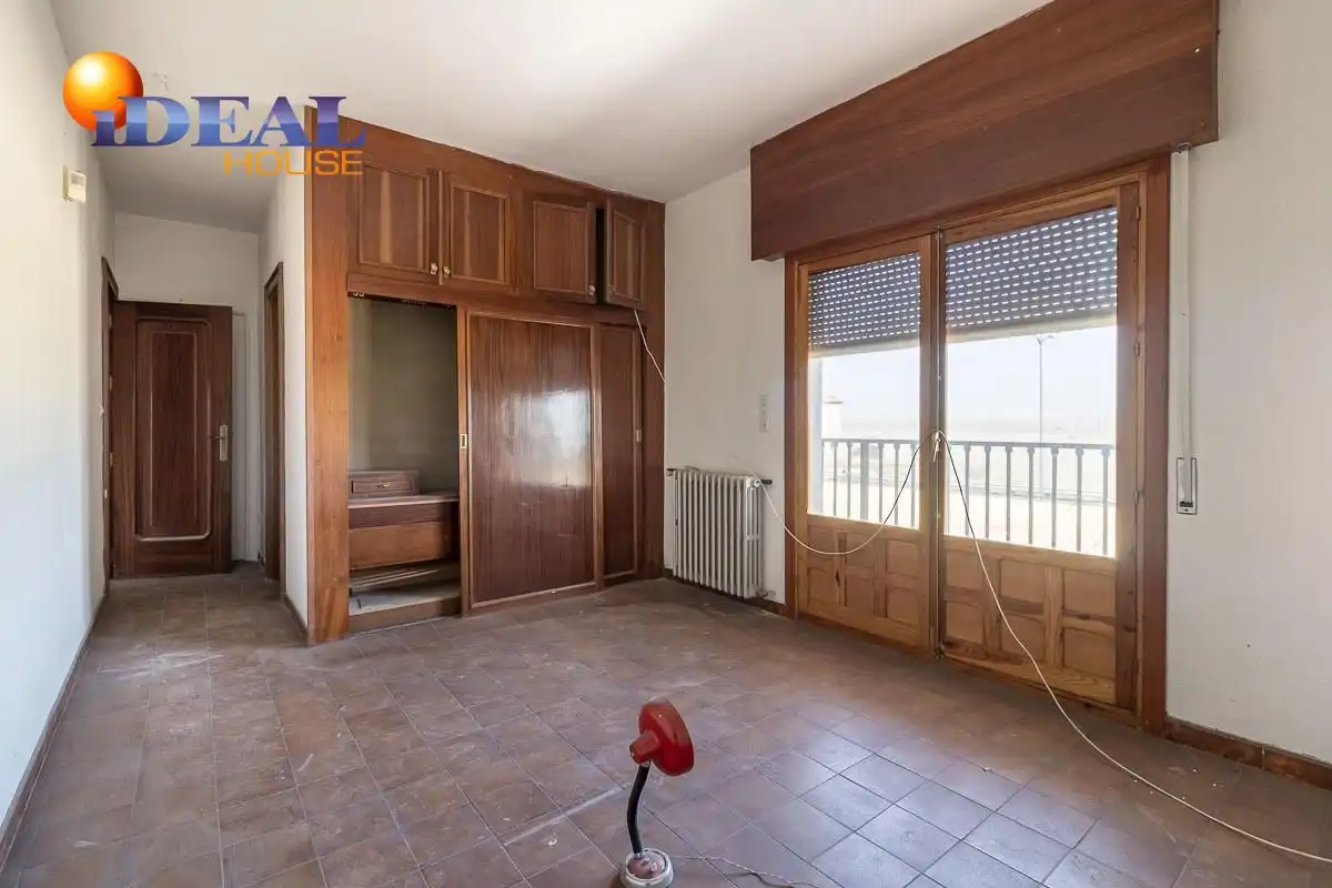 Casa rústica amb piscina en venda a Santa Fe, imagen 17