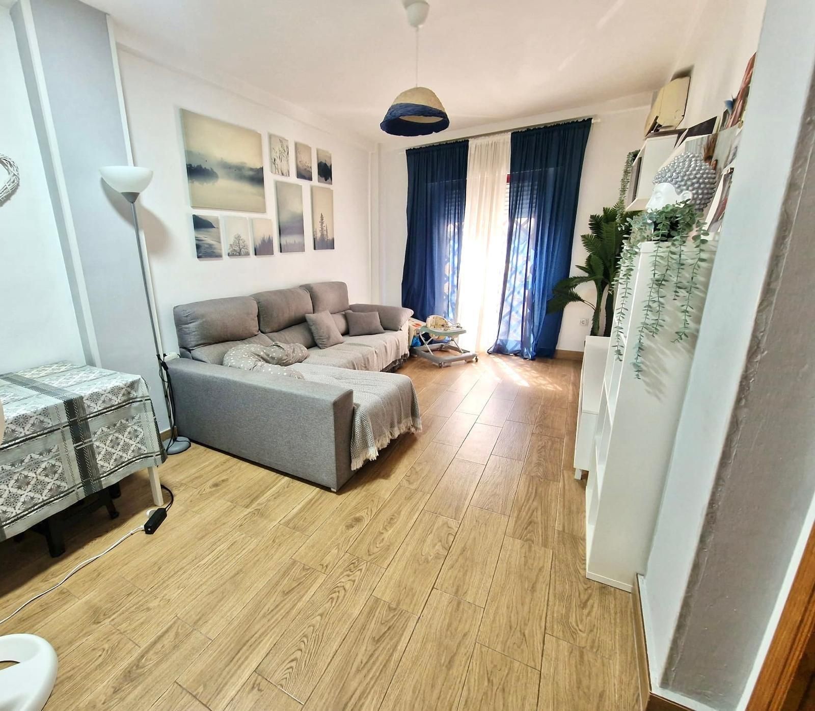 Sala d'estar de Pis en venda en El Puerto de Santa María amb Aire condicionat
