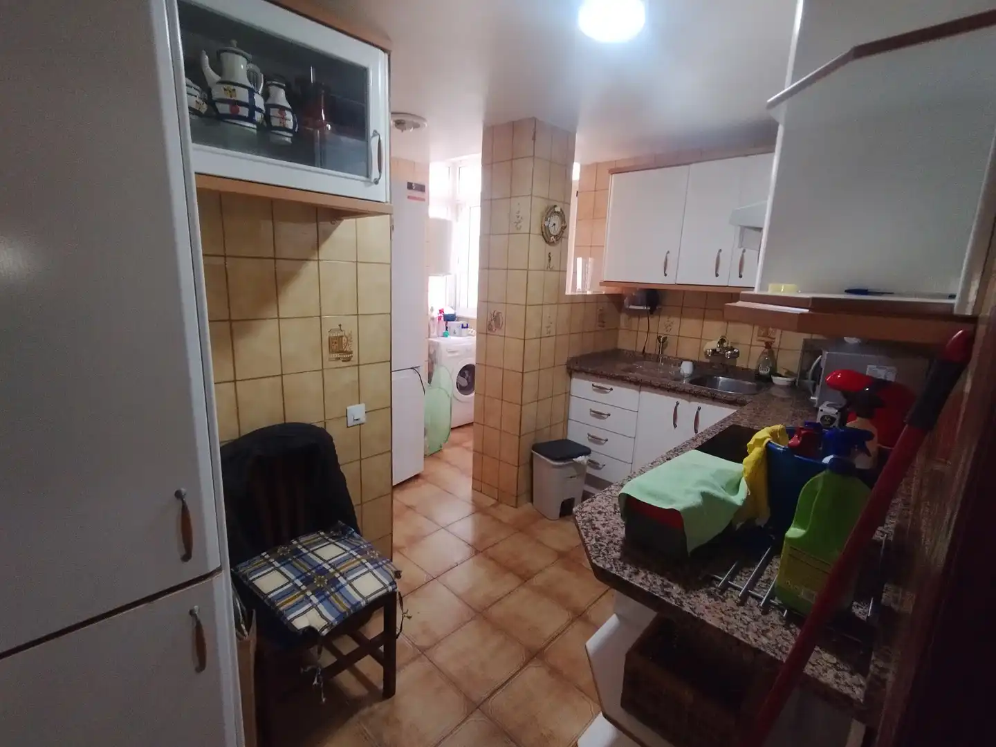 Küche von Wohnung zum Verkauf in Sevilla mit Klimaanlage, Terrasse und Möbliert