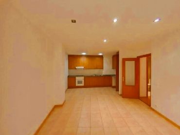 Flat with lift for sale in Miró 22