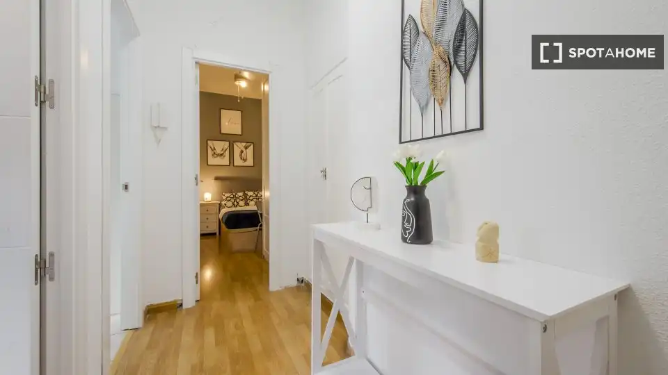 Wohnung zur Miete in Madrid mit Klimaanlage, Heizung und Möbliert