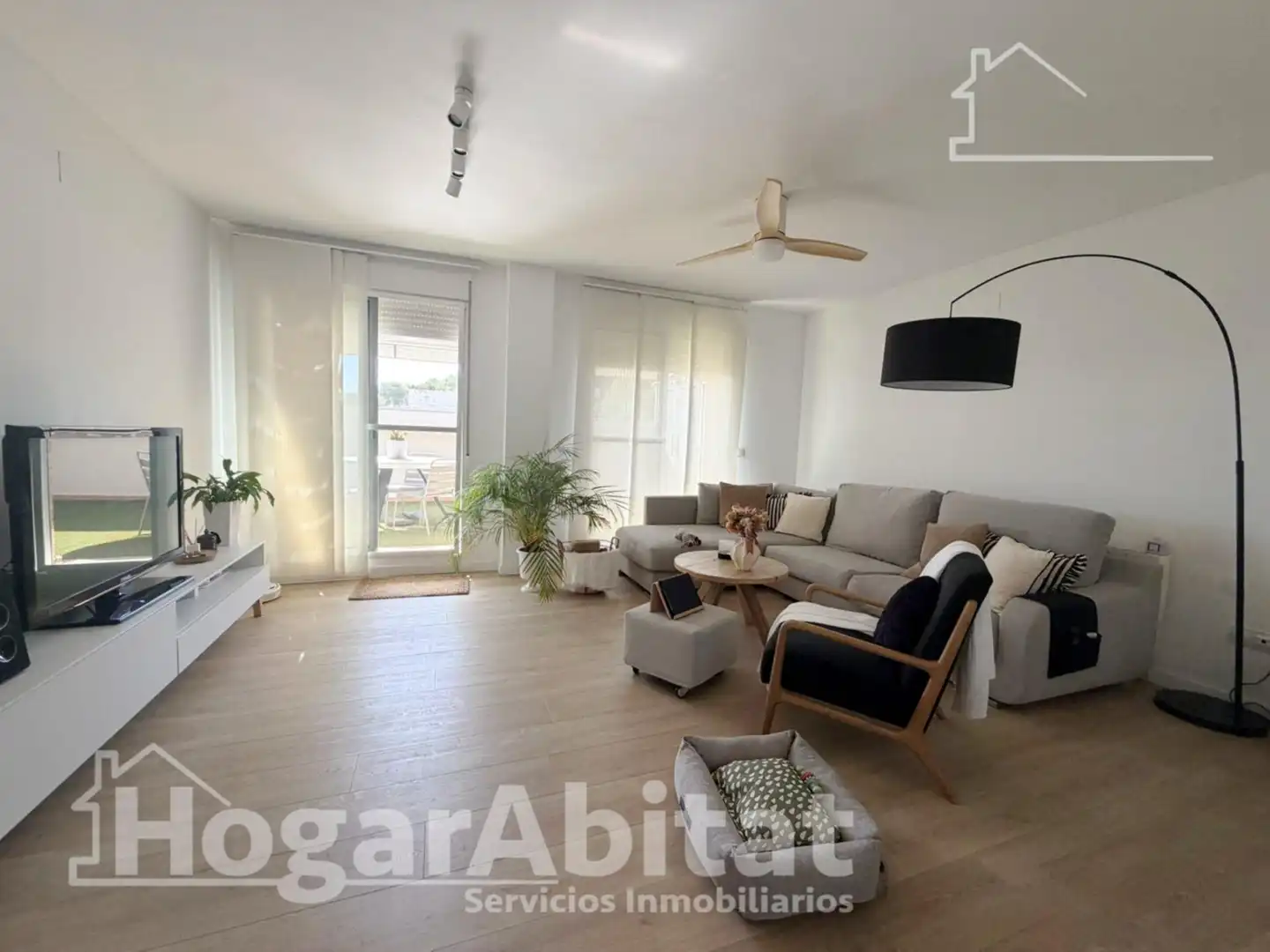 Living room of Attic for sale in Chiva  with Air Conditioner and Terrace