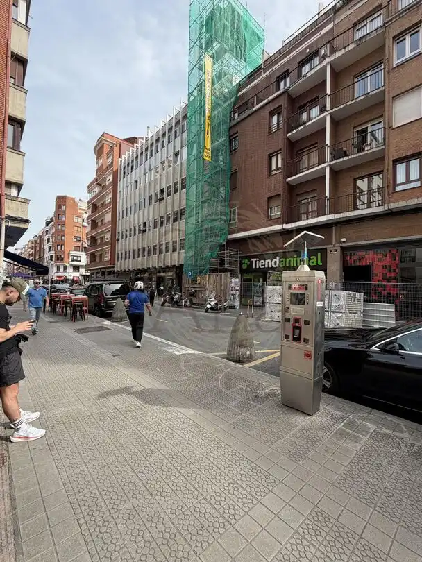 Office space with lift for sale in Licenciado Poza 55, imagen 9