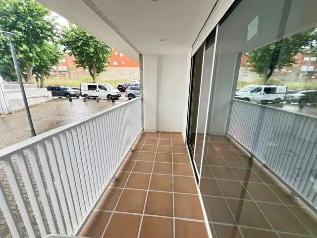 Terrasse von Erdgeschoss zum Verkauf in Canovelles mit Klimaanlage, Heizung und Parkett