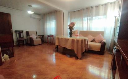 Living room of Flat for sale in  Córdoba Capital  with Air Conditioner