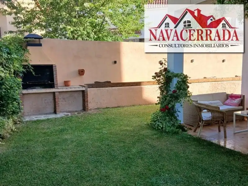 Terrassa de Casa o xalet en venda en Navacerrada amb Calefacció, Jardí privat i Piscina comunitària