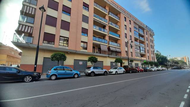 Local comercial en Alquiler en Avinguda del Parc, 8 en Alquenència - Venècia